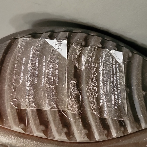 UGG Karyn Cuff Sheepskin Boot, tan, EUC. Size 8 - Picture 6 of 9